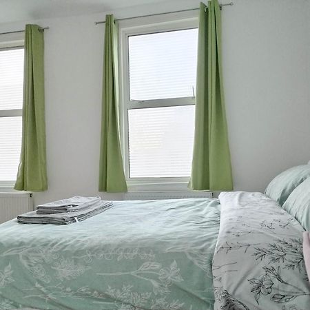 Cosy Rooms Near Canary Wharf & The O2 لندن المظهر الخارجي الصورة